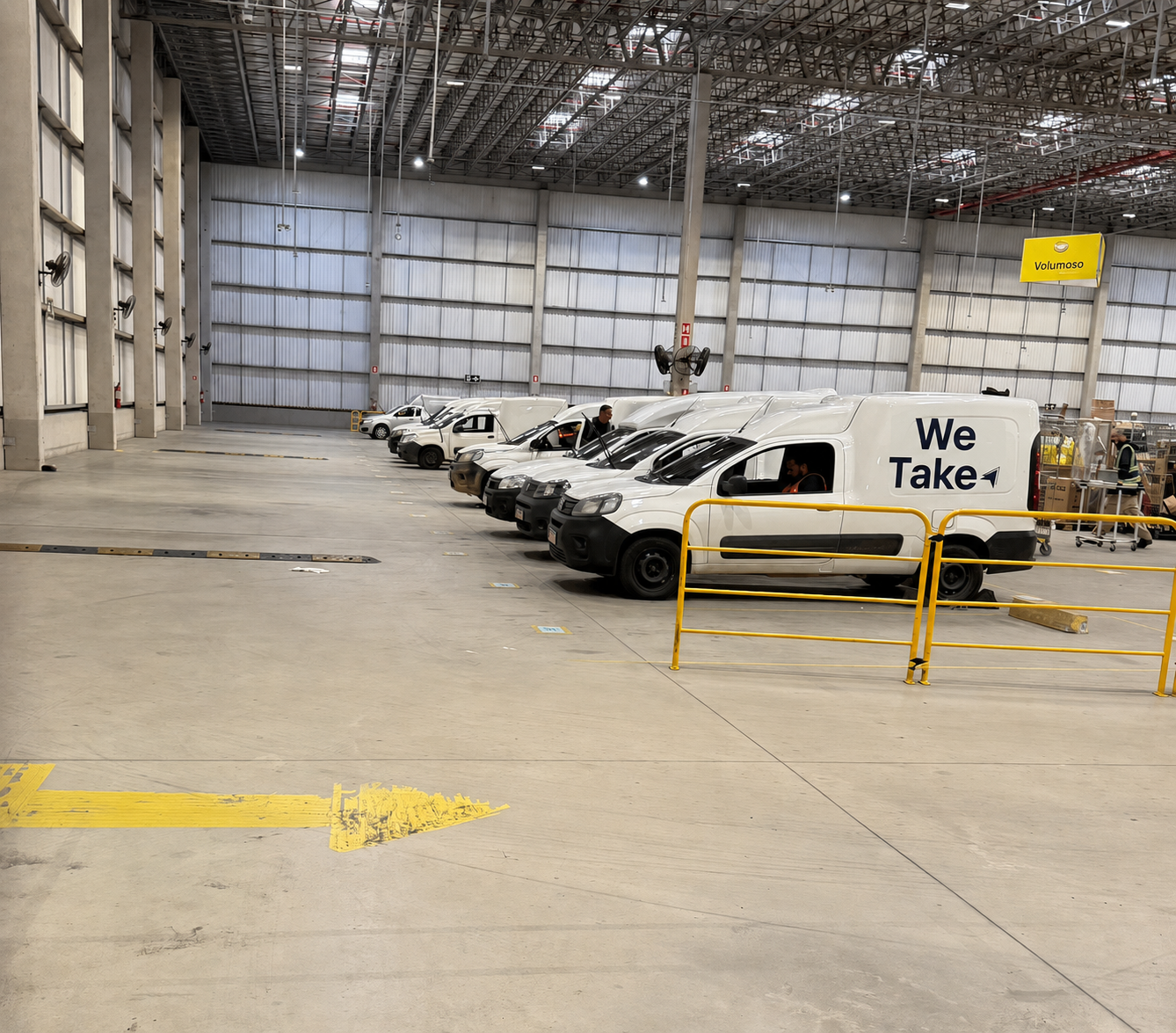Van WE TAKE — frota em operação